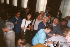 Wilno. Rejestracja delegatów na II Zjazd Białorusinów Państw Bałtyckich. 24.07.1998