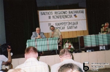Вільня. 3-я канферэнцыя беларусаў Балтыі Выступае акадэмік Анатоль Грыцкевіч. 13.07.2002