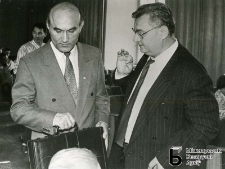 Wilno. III Zjazd Białorusinów Państw Bałtyckich. Zianon Pazniak i Mikołaj Birycki. 13.07.2002