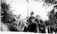 Święto Ziemniaka w Mońkach. 1977 rok. Kapela Eugeniusza Głódzia.