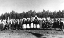 Święto Ziemniaka w Mońkach. 1979 rok. Zespoły ludowe rejonu monieckiego.