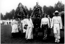Święto Ziemniaka w Mońkach. 1979 rok. Wieńce gminne.