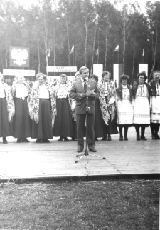 Święto Ziemniaka w Mońkach. 1987 rok. Naczelnik UMiG Jan Stachurski.