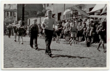 Pochód pierwszomajowy w Sępólnie Krajeńskim, 1957 r.