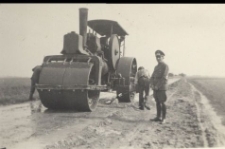 Budowa drogi nadzorowana przez Niemców