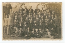 Katolickie Stowarzyszenie Młodzieży Męskiej w Bulowicach. Portret grupowy. 20-lecie międzywojenne