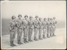 Lata 30. Żołnierze 4 Pułku Strzelców Podhalańskich z karabinami