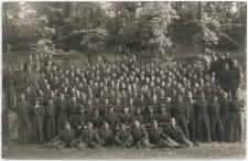 Rok 1948. Pamiątkowa fotografia junaków "Służby Polsce" w Sępólnie Krajeńskim