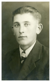 1941. Praca przymusowa w III Rzeszy. Edward Duczmal w Weixdorf. Fotografia portretowa