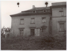 16.08.1969. Spojrzenie na pałac w Komierowie