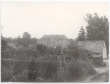 1969. Widok na pałac w Komierowie