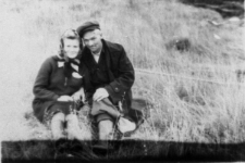 Polacy zwolnieni z łagr&oacute;w. Od lewej kobieta NN i Stanisław Gotkowski.