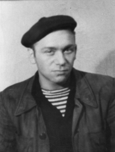 Jasiek (Jurek?), Polak, więzień łagrów, elektryk w kopalni "Miedwieżyj Ruczaj" - zdjęcie portretowe.