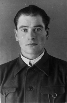 Józef Wąsowicz, więzień łagrów, zabity przez pług śnieżny po wyjściu na wolność. Zdjęcie portretowe wykonane ok. roku 1954.
