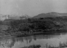 Krajobraz Norylska, w tle góry za rzeką Noryłką. Zdjęcie z 1954 lub 1955 roku.