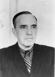 Olgierd Piotrowski - zdjęcie portretowe.