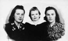 Trzy kobiety.