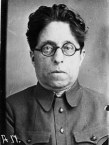 Mężczyzna NN - portret więzienny.