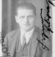 Szymon Filipiak ze wsi Munin, przewodnik gen. Tokarzewskiego w czasie niefortunnej przeprawy przez San w marcu 1940 r.: cała grupa dostała się w ręce Sowiet&oacute;w. Dalsze losy Sz. Filipiaka nie są znane.