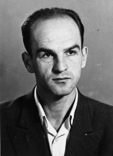 Henryk Urbanowicz- zdjęcie portretowe. Żołnierz AK w Samborze, więziony w łagrach Kazachstanu.