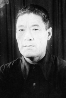 Chińczyk Si Zi Mo, więzień łagrów; zdjęcie portretowe wykonano w latach 1945-48.