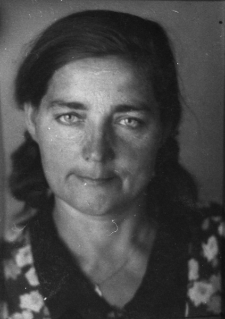 Gabriela Hnatkowska na zesłaniu - zdjęcie portretowe.