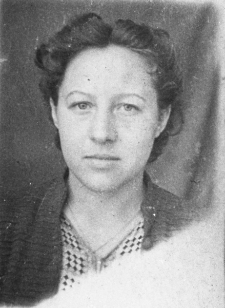 Waleria Luro na zesłaniu - zdjęcie portretowe.