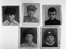 Portrety chłopc&oacute;w z polskiego Domu Dziecka w Zagorsku. Od prawej u g&oacute;ry: Tadeusz Nowak, Malec (imię nieznane), NN; od prawej u dołu: W. Dędys, NN.