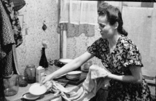 Natalia Zarzycka w kuchni.