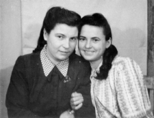 Polki zwolnione z sowieckich łagrów. Od lewej: Anna Górczyn, Maria Mochnacz-Tuliszewska.