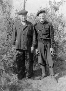 Stanisław Stankiewicz (z prawej) po zwolnieniu z łagru.