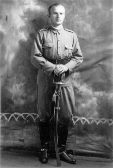 Porucznik rezerwy Antoni Topolski, więzień Starobielska, zamordowany w Charkowie.