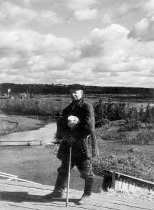 Józef Łabieniec aresztowany przez NKWD w sierpniu 1944, skontaktował się z rodziną dopiero w 1954, gdy po zwolnieniu z łagrów w Mordwińskiej ASRR przebywał na zesłaniu w Uchcie (1954-1956), do Polski powrócił w styczniu 1957.