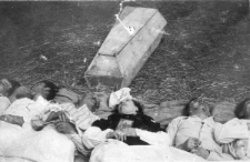 Czesi pomordowani przez Ukraińców we wsi Chołopecze.