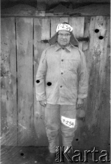 Stanisław Zdaniukiewicz w ubiorze łagiernika workuckiego. Czasy współczesne.