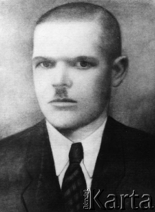 Piotr Sokołowski, syn Błażeja, funkcjonariusz Policji Państwowej w Zarębach Kościelnych, woj. warszawskie, wzięty do niewoli we wrześniu 1939, przetrzymywany w obozie w Ostaszkowie, rozstrzelany w Kalininie 27.04.1940.