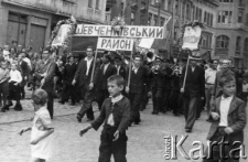 Pochód pierwszomajowy. Zdjęcie publikowane w radzieckich gazetach.