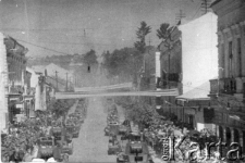 Defilada Armii Czerwonej. Kadr z filmu Michaiła Romma "Oswobożdienie Zapadnoj Ukrainy".