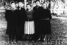Buriacka rodzina, sąsiedzi Ireny Kretowicz w kołchozie Bierezowka.
