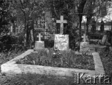Cmentarz na Łyczakowie, zbiorowa mogiła osób rozstrzelanych 26.06.1941 z więzienia nr 1 na ul. Łąckiego. Część nazwisk figuruje w spisie osób pochowanych na cmentarzu.