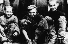 Dzieci ewakuowane z Andersem do Persji.