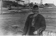 Łarisa Bogoraz, działaczka ruchu dysydenckiego, podczas pobytu na zesłaniu.