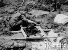 Prace ekshumacyjne.