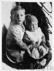 Rajmund Bobrowski i Ewa Teresa Ciborowska podczas pobytu na zesłaniu w Kazachstanie.