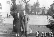 Adela Kasperowicz wraz z synem Tadeuszem po powrocie do Polski z zesłania na Kołymie.