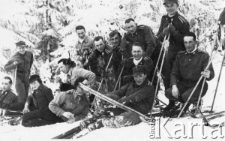 Kurs narciarski dla oficerów WP, drugi z prawej porucznik 70 pp w Pleszewie Jan Pałys; zamordowany w Starobielsku.
