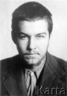 Bogusław Wężyk (ur.3 0.11.1920 r. w Gruzji, syn lekarza Andrzeja Wężyka i Jadwigi z Godlewskich, uczeń II roku Państwowej Szkoły Morskiej w Gdyni) aresztowany w Lidzie 18.05.1940, osądzony 29.01.1941 w Mińsku przez Kolegium Wojskowe Sądu Najwyższego ZSRR, rozstrzelany 17.02.1941, miejsce poch&oacute;wku nieznane.