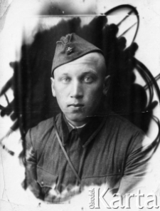 Stefan Mielnik - w 1939 r. wstąpił na ochotnika do Wojska Polskiego, w 1940 r. został wcielony do Armii Czerwonej (na zdjęciu w mundurze), aresztowany w 1942 r. za działalność antysowiecką i skazany na 10 lat łagrów przebywał w swierdłowskiej obłasti, gdzie zmarł na zapalenie płuc w 1943 r.