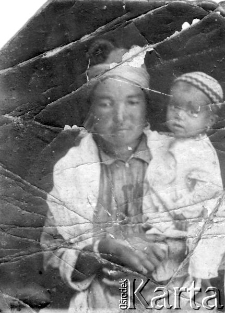 Uzbeczka z dzieckiem - portret.