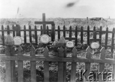 Cmentarz w Workucie, mogiły Józefa Jezierskiego, Franciszka Borowskiego, Jeremiego Odyńskiego i Jana Preuznera.